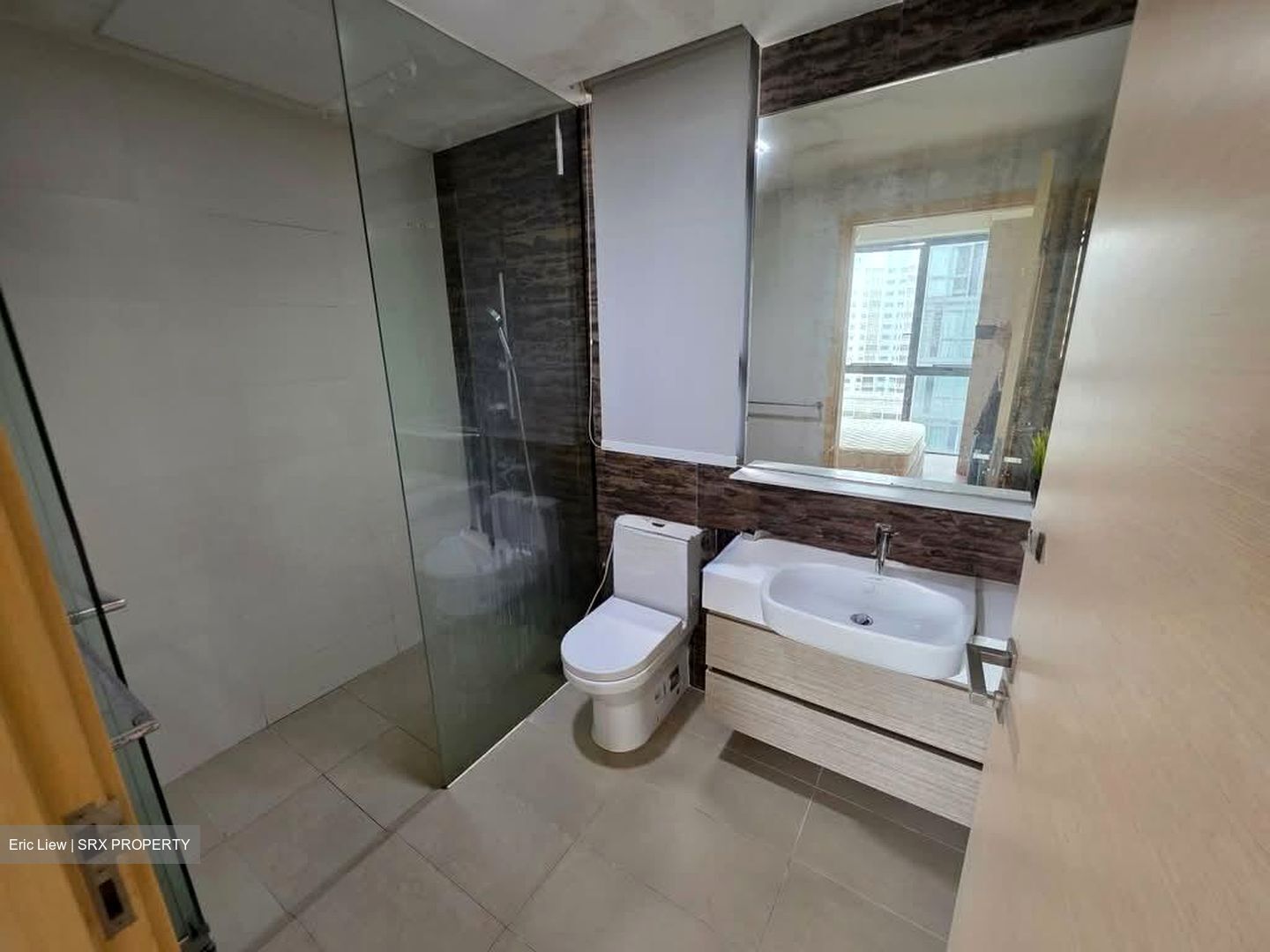 The Luxurie (D19), Condominium #575061531